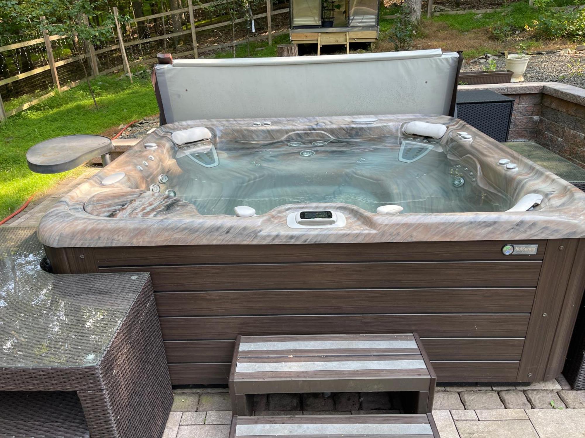 Luxury Pocono Retreat With Hot Tub, Sauna, Fire Pit, And Patio * East Stroudsburg