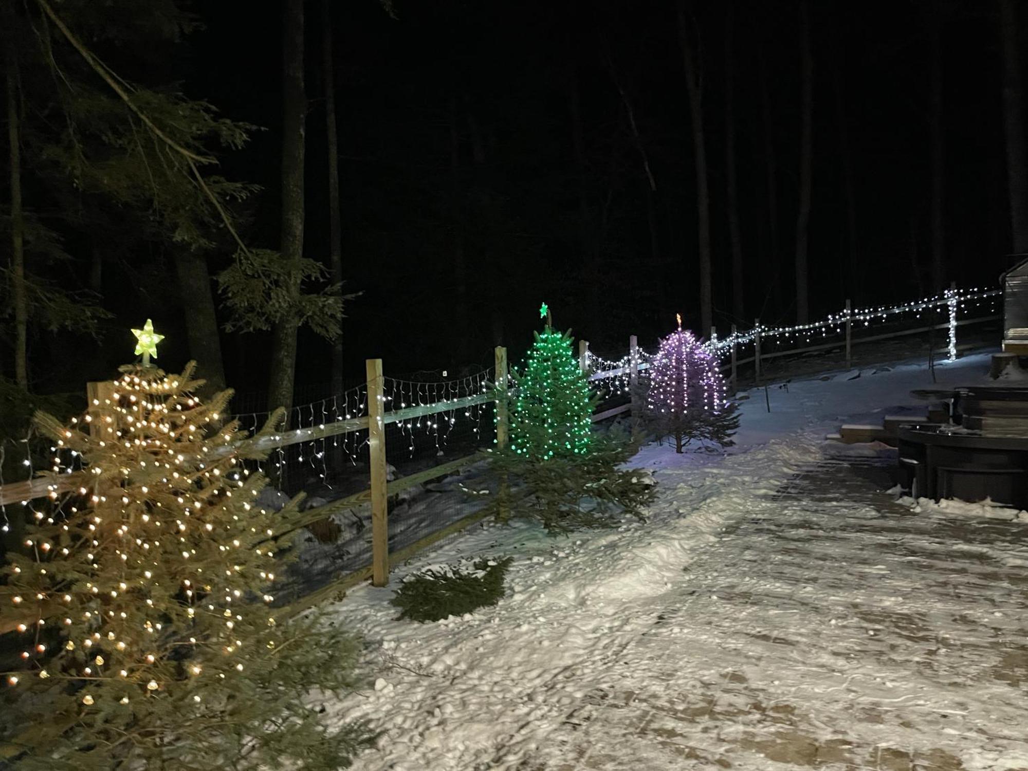 Luxury Pocono Retreat With Hot Tub, Sauna, Fire Pit, And Patio Holiday home East Stroudsburg